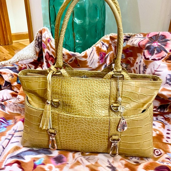 Joy Mangano shoulder/tote bag. Tassel, silver hardware and expandable. - Picture 2 of 8